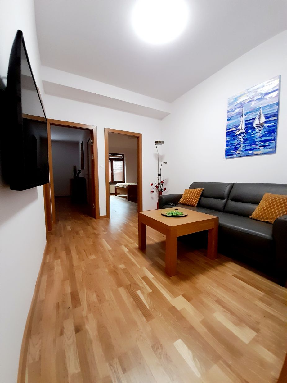 3 izbový dizajnový nový byt priamo v atraktívnej historickej časti  Starého Mesta  na Dunajskej ulici